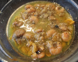 Foto del paso 4 de la receta: Verduras congeladas cocidas con sobras de gambas