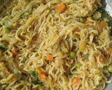 வெஜ் மேகி நூடுல்ஸ்(VEG MAGGI NOODLES RECIPE IN TAMIL) ரெசிபி ஸ்டேப் 4 புகைப்படம்
