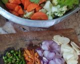 Foto langkah ke 1 dari resep 100. Tumis Kembang Kol Wortel.