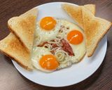 Ham and eggs póréhagymával recept fázis 3 fotója