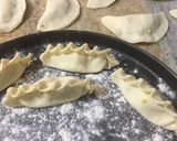Foto del paso 3 de la receta: Empanadas de pollo con cúrcuma