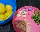 Foto langkah ke 1 dari resep Perkedel Kentang Ayam.