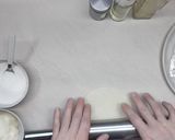 Foto del paso 1 de la receta: Palmeritas caseras con tapas de empanadas!