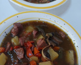 Foto del paso 5 de la receta: Cerdo estofado con verduras al vino tinto y bacon