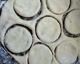 صورة لخطوة 2 من وصفة خليه النحل بالجبنه