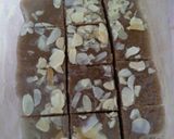 Foto langkah ke 5 dari resep Walnut Barfi/Akhrot Halwa.