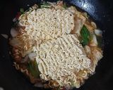 Foto langkah ke 3 dari resep Mie Nyemek Pedas.
