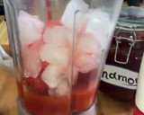 Foto del paso 2 de la receta: Smoothie de fresa escarchado con CHAMOY