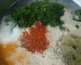 A picture of step 2 of Methi Lauki Thepla.
