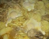 Foto del paso 5 de la receta: Pollo a la criolla con huevos a caballo y queso sardo