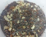 A picture of step 3 of Nuts chocolate.