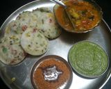 A picture of step 4 of Vegetable Semolina Idli.