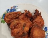 Foto langkah ke 5 dari resep Ayam Goreng Terasi Daun Jeruk.