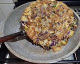 Foto langkah ke 6 dari resep Omelette Kol Ungu.