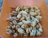 Foto langkah ke 5 dari resep Kue Bawang.