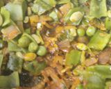 A picture of step 4 of Val Papadi Bhaji (Winter Special Broad/Flat Beans Curry).