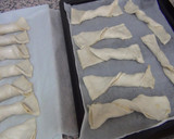 Foto del paso 4 de la receta: Lazos de hojaldre, miel y almendra