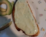 Une image de l'étape 4 de Toast Saumon Avocat Yaourt ou fromage frais.
