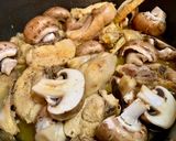 Foto del paso 3 de la receta Fricasé de pollo con patatas salteadas