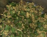 A picture of step 8 of Ridge gourd egg fry.