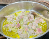 Foto del paso 3 de la receta: Arroz meloso de níscalos y solomillo 🌾 🍄 🐷 🍂🍂