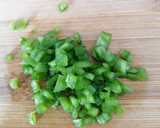 Foto del paso 1 de la receta: Sepia con habas y guisantes