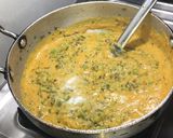 A picture of step 7 of Methi matar malai.