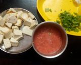 A picture of step 1 of Paneer makhani.