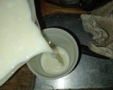 Foto del paso 2 de la receta: Yogurt con leche en polvo en yogurtera y sin yogurtera