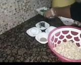 A picture of step 2 of Chicken noodles balls # Ramdanki tayari.