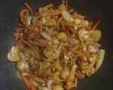 Zöldséges pirított tészta🍝🍄🥕 recept fázis 3 fotója