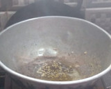 மொச்சைப்பயிறு மஞ்சள்சீரகம் அரைத்து ஊற்றிய கூட்டு (Mochaipayaru k ரெசிபி ஸ்டேப் 3 புகைப்படம்