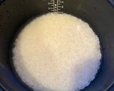 A picture of step 3 of 【Weeknight One-Pot】Chicken Rice in Rice Cooker.