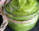 Foto del paso 4 de la receta: Pesto de canónigos y avellanas