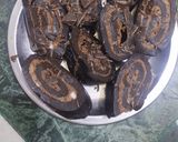 ચોકલેટ બિસ્કીટ રોલ (Chocolate Biscuit Roll Recipe in Gujarati) રેસીપી સ્ટેપ4ફોટો