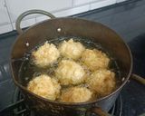 Foto langkah ke 5 dari resep Bakso goreng ayam praktis n yummy.