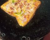 A picture of step 4 of Suji bread pizza.