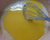 Foto langkah ke 4 dari resep Bolu Pisang Tanpa Mixer.