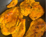 Foto del paso 9 de la receta: Pechuga de pollo con especias, verduras y huevo a la plancha