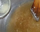 A picture of step 3 of Til ki chikki.