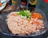 Foto langkah ke 1 dari resep Frozen Food: Hekeng / Ngohiong / Gohyong Ayam Udang.