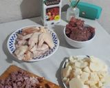 Foto del paso 2 de la receta: 👵 Tuco De La Abuela Con Pollo Y Papas 🍗