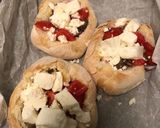 Foto del passaggio 1 della ricetta Panino al forno di insalata greca