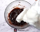 Foto langkah ke 2 dari resep Chocolate Souffle only 2 Ingredients.