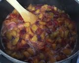 Une image de l'étape 5 de Compote de prunes d'ente et pêches de vigne.