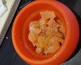 Foto del paso 2 de la receta: Mini quiche de salmón al microondas con lékué