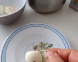 Foto del paso 4 de la receta: Nidos de huevos de codorniz