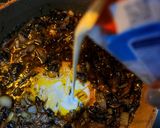 Foto langkah ke 4 dari resep Chicken Creamy Mushroom Sauce.