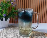 Foto langkah ke 3 dari resep Es Teh Telang Lemon.