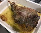 Une image de l'étape 7 de Gigot d'agneau à l'ail mariné, thym et romarin frais.